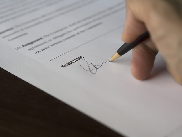 Contract negotiation & signing for corporate relocation companies 